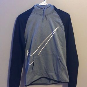 dri fit nike sweatshirt